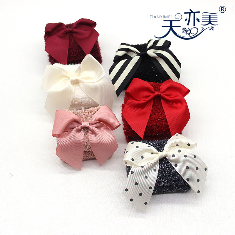 Otoño e invierno calcetines embalaje decorativo arco 4cm hilo rojo cinturón hecho a mano arco accesorios pequeña flor