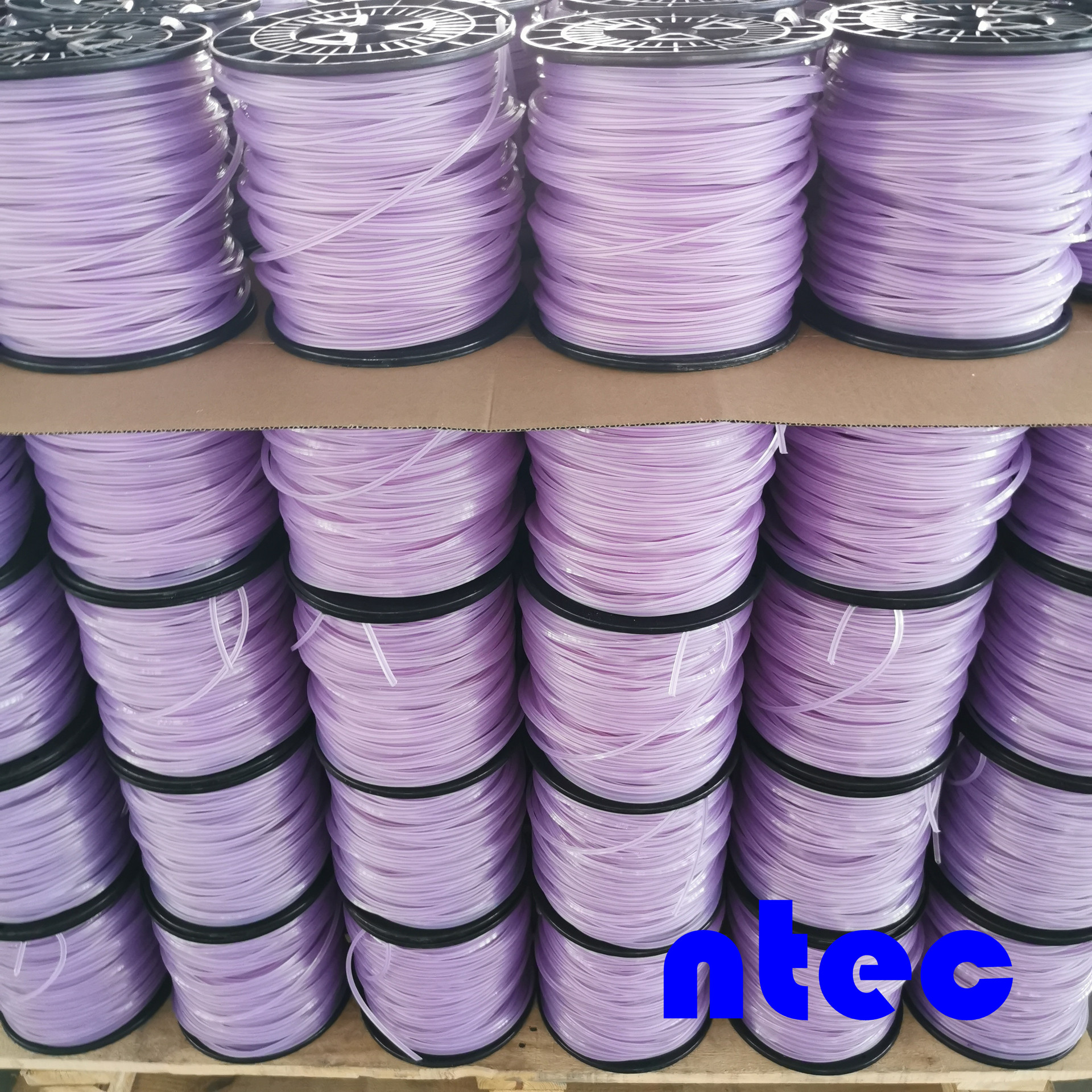 厂家直销 供应尼龙割草线 进口原料3.3mm 方形 双色线 内紫外透明