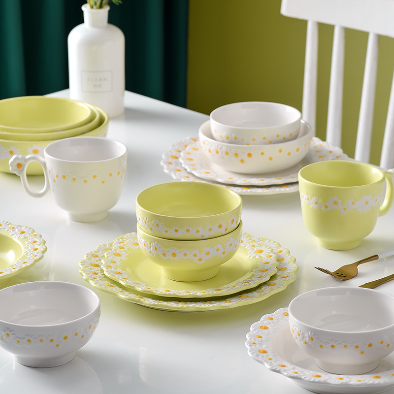 Ins Style Daisy Bowl and Plate Set for Home Use, Rice Bowl, Salad Bowl, Western Food Dessert Steak Plate, Ceramic Dinner Plate Wholesale