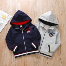 25春秋新款外贸童装小熊刺绣儿童拉链帽衫男女童运动休闲外套厂家