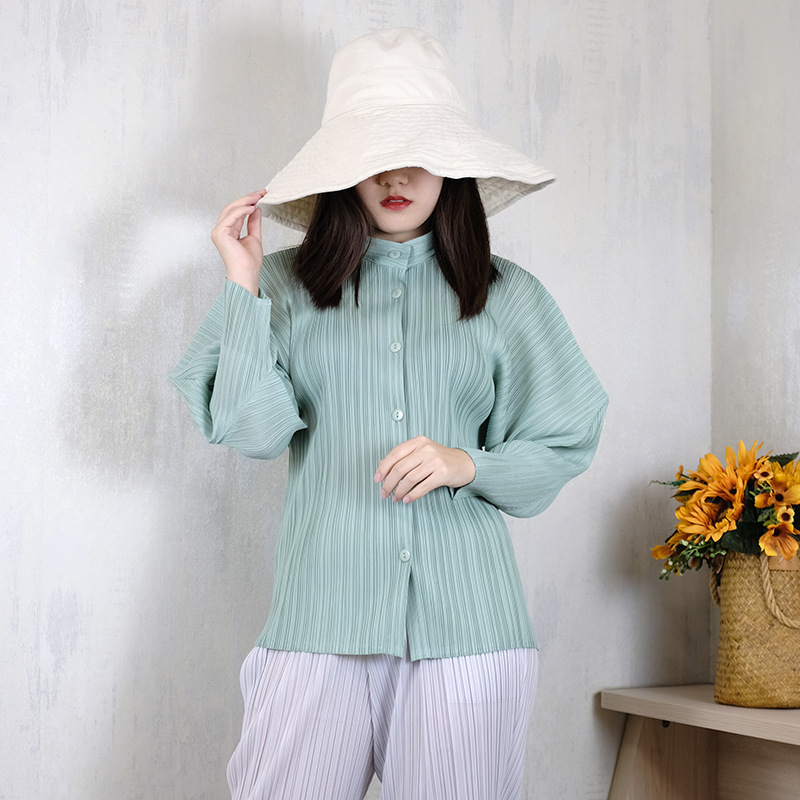 Pleated New Style Lapel Pleated Jacket, Slim Fit, Miyake Women's Outerwear, Long-Sleeved Single-Breasted Twist-Button Shirt Jacket