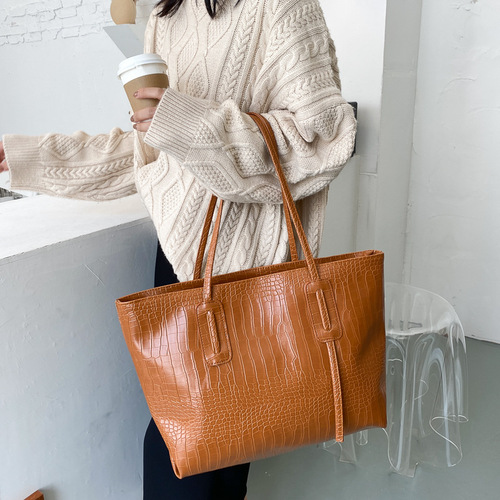 Simple Large Capacity Bag Women's Bag 2024 New Trendy Fashion Versatile Ins Shoulder Bag Internet Celebrity Handheld Tote Bag