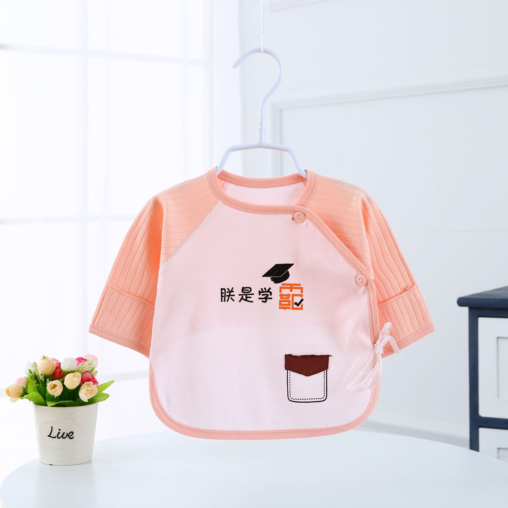 Four Seasons algodón recién nacido media espalda suministro directo de fábrica de los hombres de la niña del bebé botón de la Rebeca con cordones de las ventas directas de fábrica superior