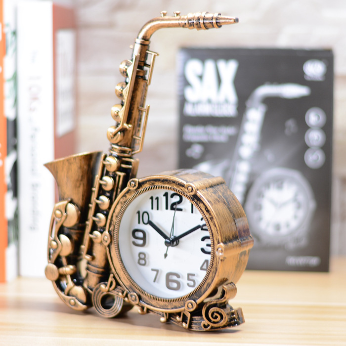 De una sola pieza entrega retro europeo y americano exportación grande saxofón despertador empresa regalo diario decoración del hogar adornos