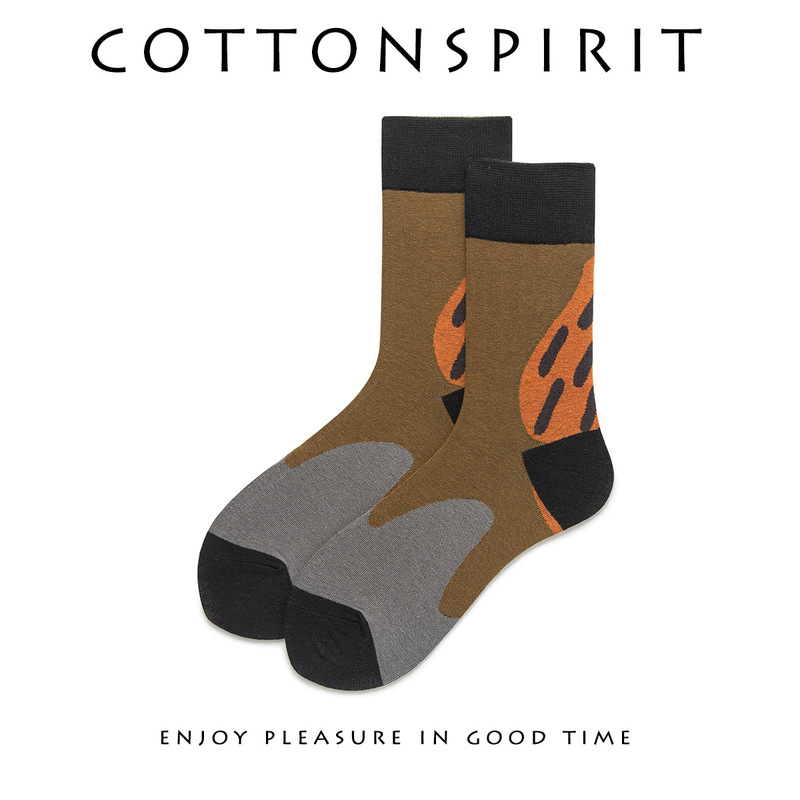 Cotton Spirit Retro Fashion Color Matching Couple's Cyber Red Socks Women's Middle Tube Street Torre Shoes All-match Men's Socks