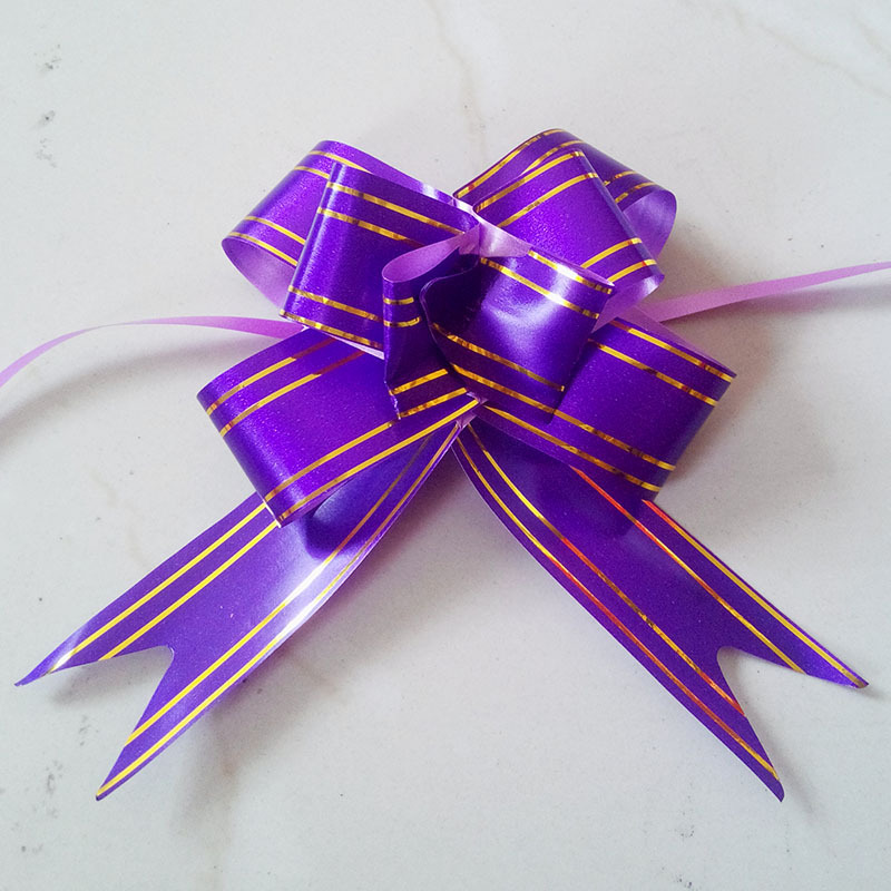 Fabricante al por mayor de empaques de flores para regalos navideños, cinta con borde dorado, 30 flores medianas atadas a mano.