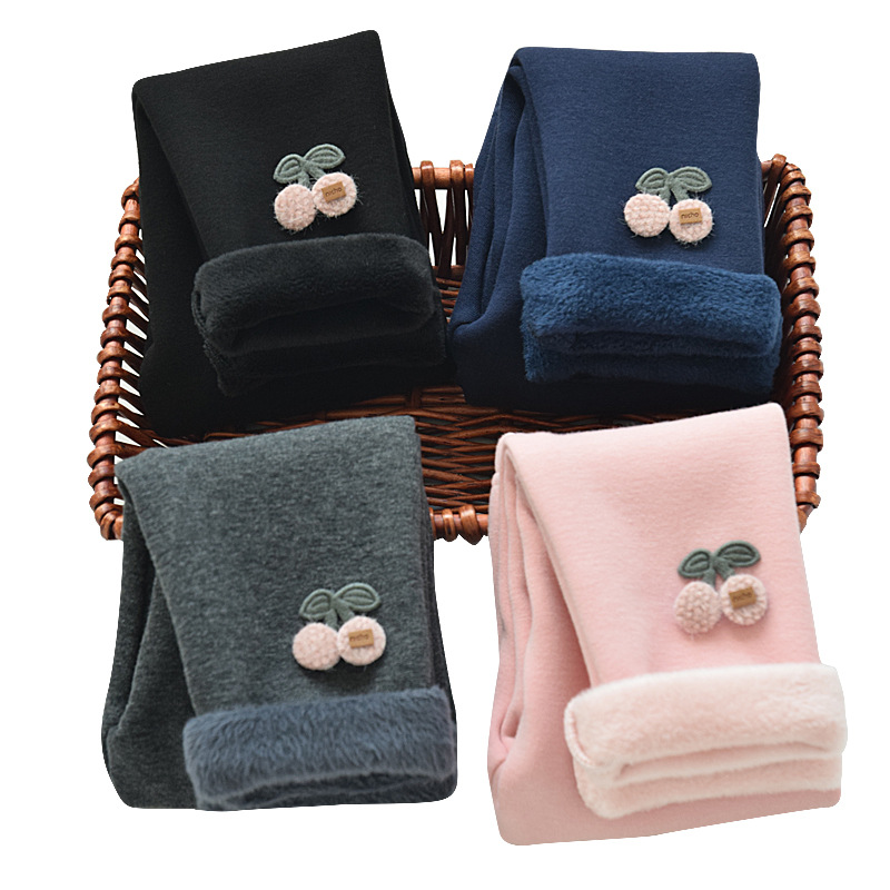 Polainas de las niñas forradas de lana engrosada primavera y otoño desgaste exterior 2022 invierno Nuevo bebé cálido pantalones de algodón pantalones de estilo occidental de los niños