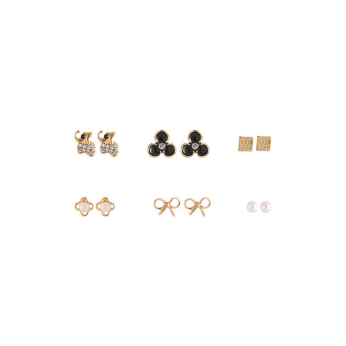 Stylish and Fashionable Earrings Set with Small and Cute Design, New Trend Earrings for Pierced Ears, Silver Needle Earrings, Chic and Refined, Perfect for Influencers and Instagram Decorations