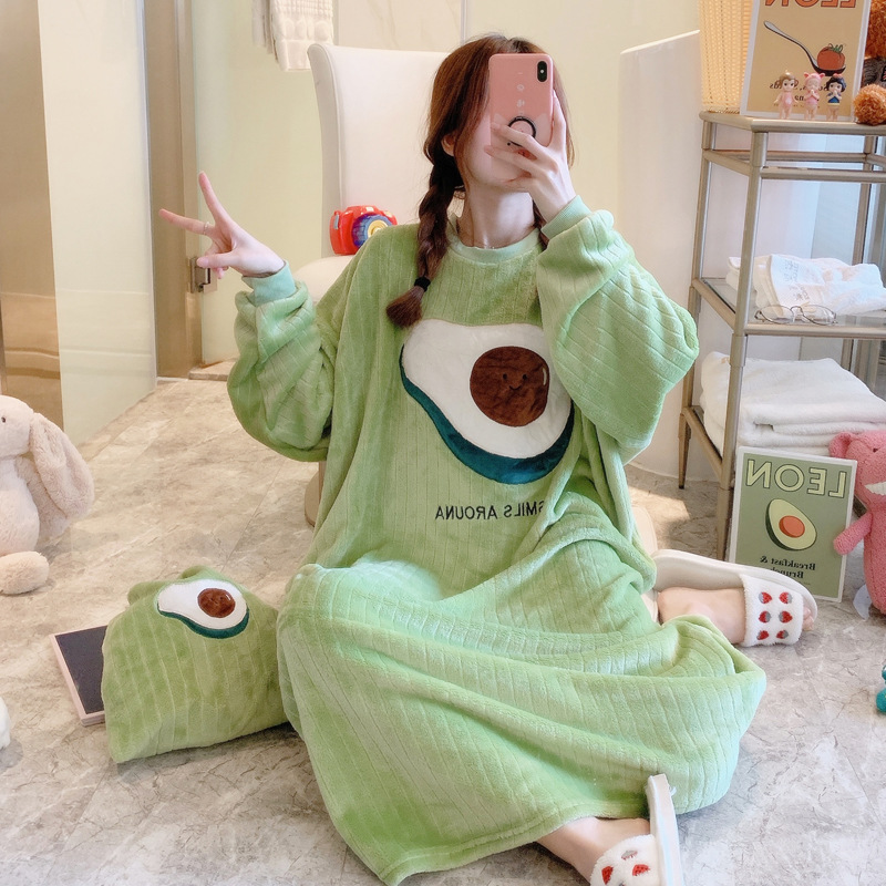 Popular bolsa de tela pijamas las mujeres invierno franela flojo ocasional cómodo lindo coral dibujos animados polar vestido