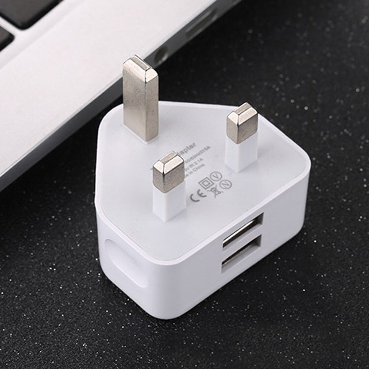 Double USB Hong Kong Hong Kong Edition British Standard Charger British Three-pin Multi-Port Plug 3-port Fast Charging Head Data Cable