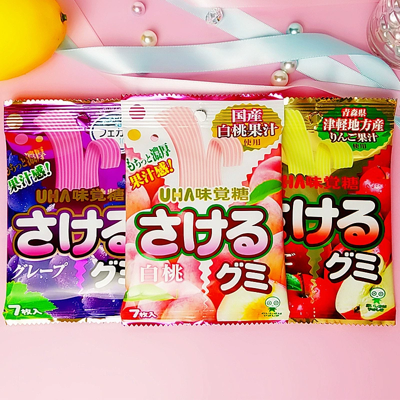 Конфеты UHA Sakeru Gummy, длинная эластичная палочка, ассорти фруктовых вкусов, 32.9 г