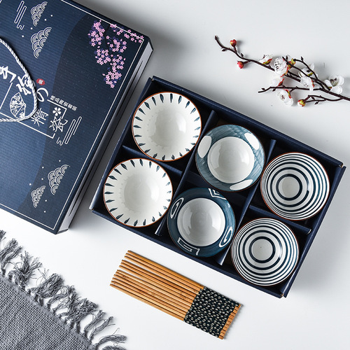Japanese bowl and chopsticks set creative and practical gift hand-painted blue and white porcelain bowl ceramic tableware set gift box printed logo