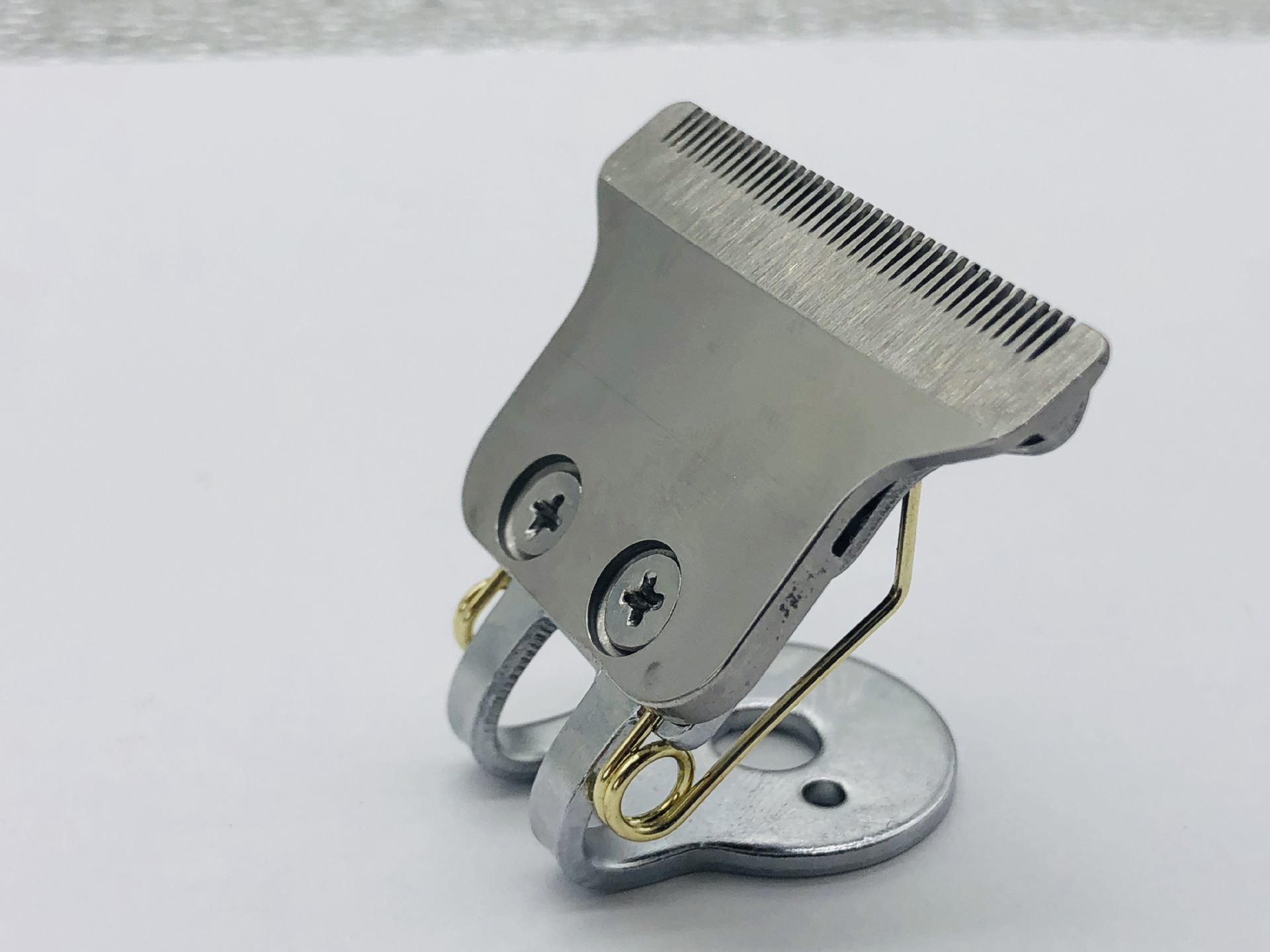 Cruz-frontera dedicada cabeza de Buda dragón y Phoenix cráneo Wukong cortadora de pelo popular pequeño tubo negro Dragon King cabeza de luz máquina reemplazable cabeza de corte