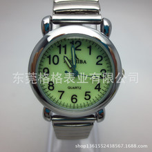 时尚弹力带石英手表超薄男士商务新款石英手表钢带夜光表盘手表