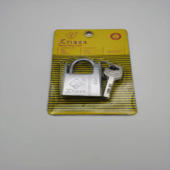 Direct supply from the original manufacturer of Bao Liang Suo, multi-specification square leaf iron hook lock, anti-theft lock head anti-pry lock