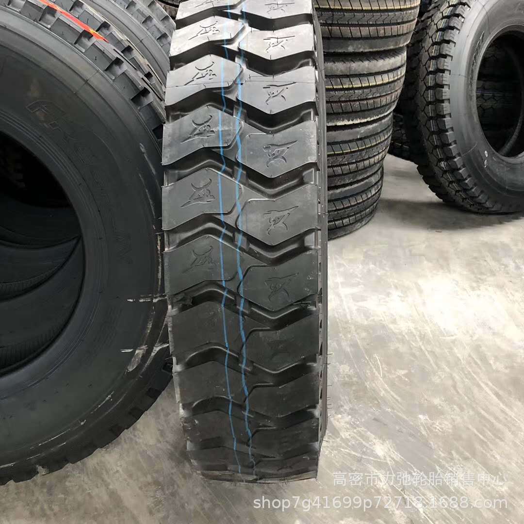 900R20汽车轮胎钢丝胎货车自卸车轮胎矿山花纹大载防扎现货900r20