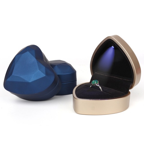 LED light heart-shaped box, jewelry box, ring box, pendant necklace packaging box, confession, wedding box wholesale