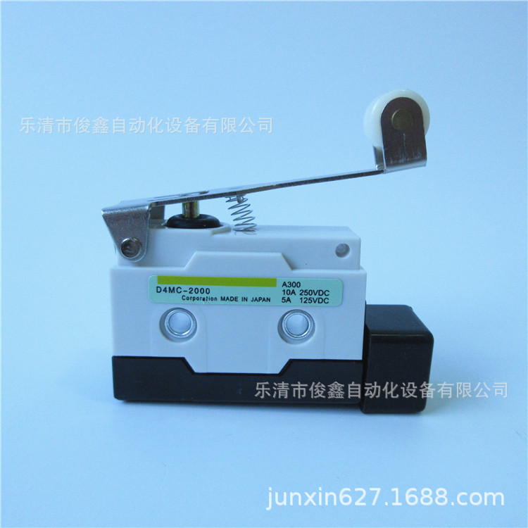 行程开关D4MC-2000 微动开关滚轮摆杆型自复位一开一闭