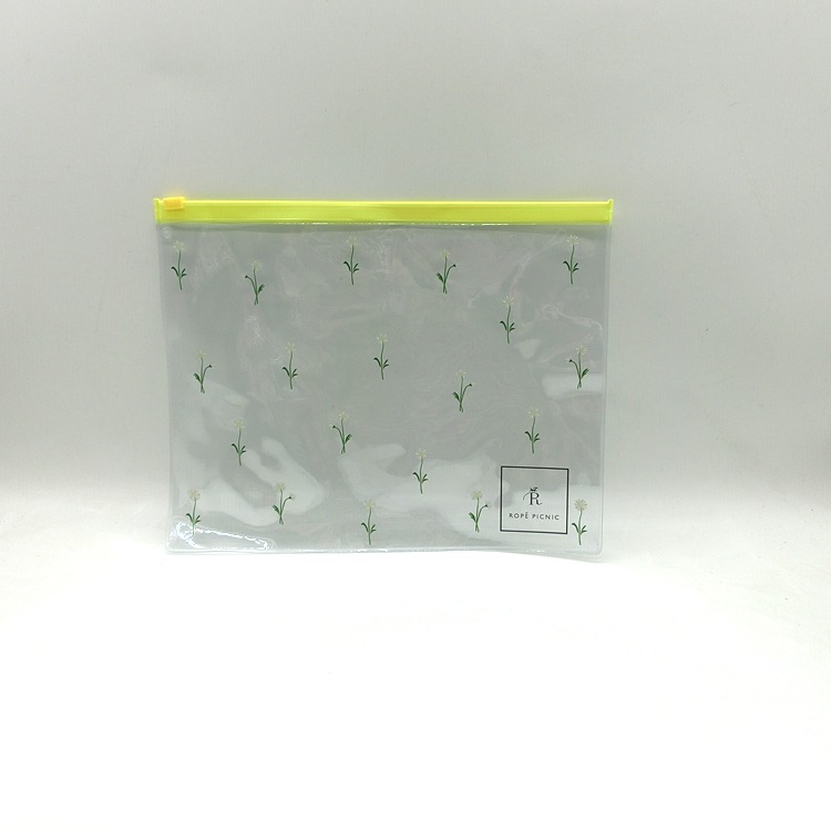 ����͸��PVC������ ͸����ĤPVC�� ѧ����Ʒ����͸�����ʴ�