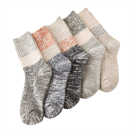 Autumn and winter thickened wool socks for women, vintage color-blocked crew socks, long-styled personalized socks, short boot cotton socks.
