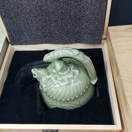 厂家批发陶瓷摆件民间雕刻花纹倒流壶耀州瓷西安旅游纪念品