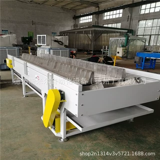 重型链板输送机工业机械用 链板线爬坡上料机提升机带挡板输送