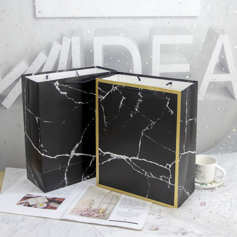 Cumpleaños navidad maestro día de san valentín marco de imagen simple negro de gran tamaño ins estilo bolsa de regalo bolsa de papel portátil