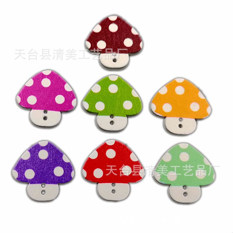 23mm fondo blanco pequeño hongo color impresión pequeño hongo casa botón de madera 50 piezas por paquete