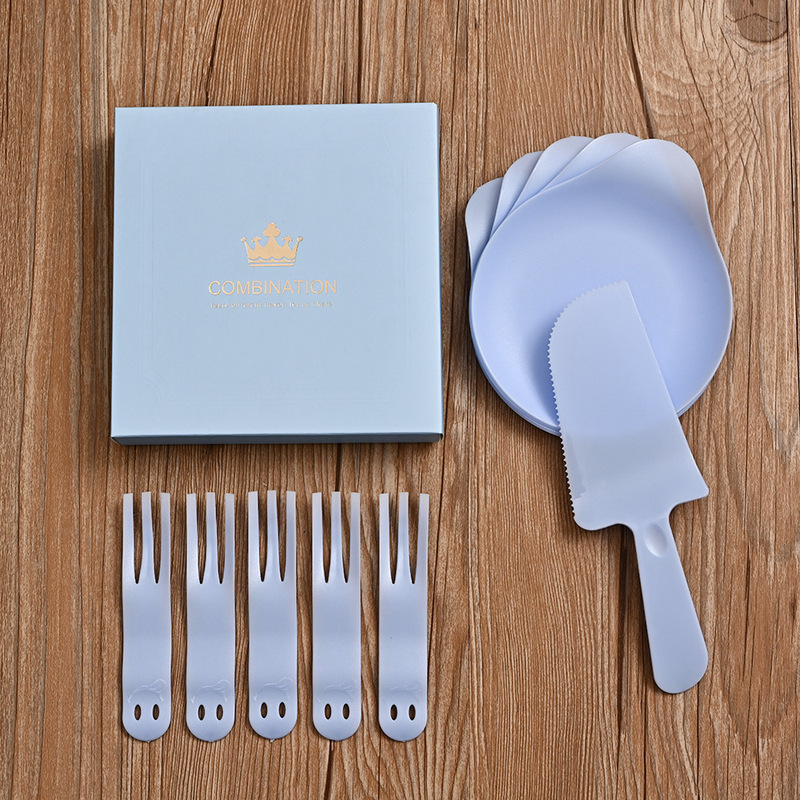 Knife, Fork, Plate, Disposable Tableware Set, Square Gift Box, Party Plastic Baking Cake, Creative Food-Grade Dessert Knife, Fork, Plate, Disposable Tableware Set, Square Gift Box, Party Plastic Baking Cake, Creative Food-Grade Dessert