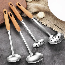 网漏、油格;手动搅拌棒;刨子、削皮器