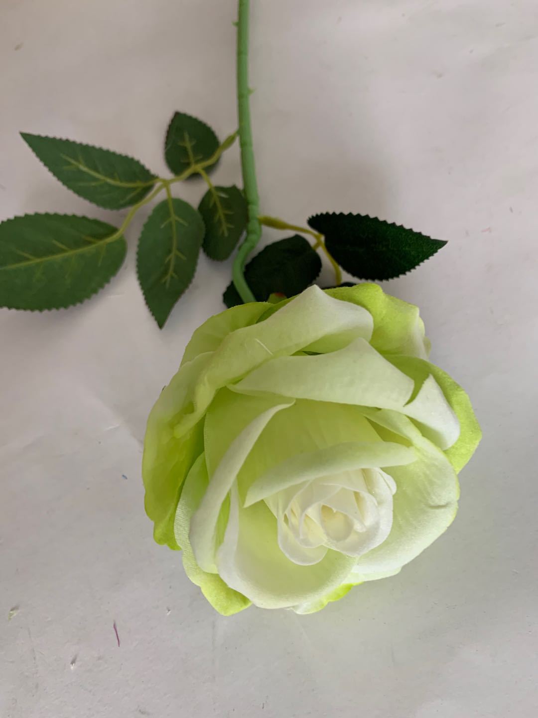 Simulación solo lovesickness Rosa alta simulación flor falsa Flor de seda flor artificial flocado flor simulación planta