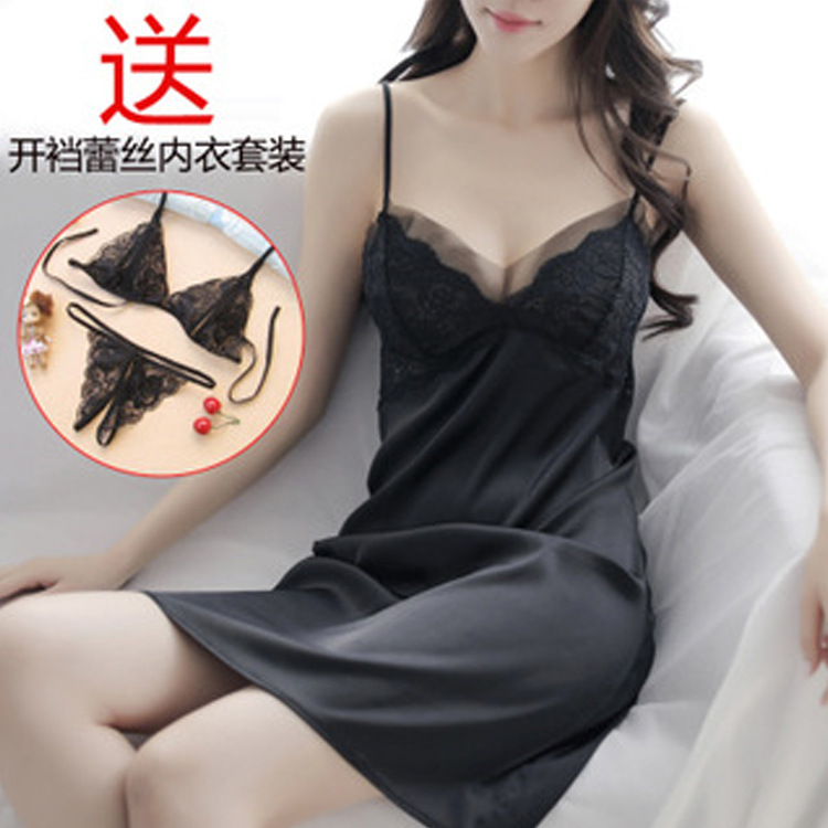 Beautiful sexy sexy lingerie women's pajamas Super coquettish tease open file bed transparent temptation Dew breasts small breasts generation hair