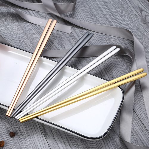 Korean solid 304 stainless steel flat chopsticks, non-slip and anti-scalding, metal tachyon source manufacturer for home restaurants and hotels