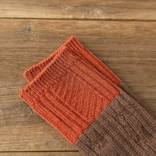 Autumn and winter socks, women's mid-calf socks, Japanese thick-needle color-matching ladies' pile socks, retro warm Zhuji cotton socks wholesale