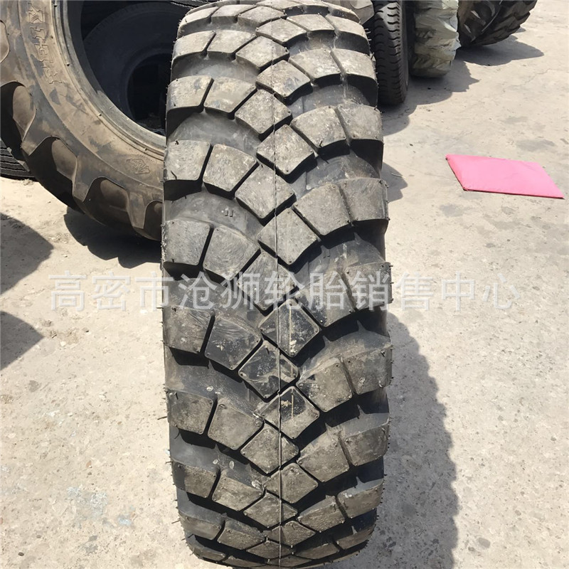 厂家供应牵引车轮胎 13-20 货车越野轮胎品质保证