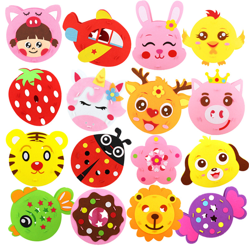 Handheld cartoon fleece flashlight for kindergarten