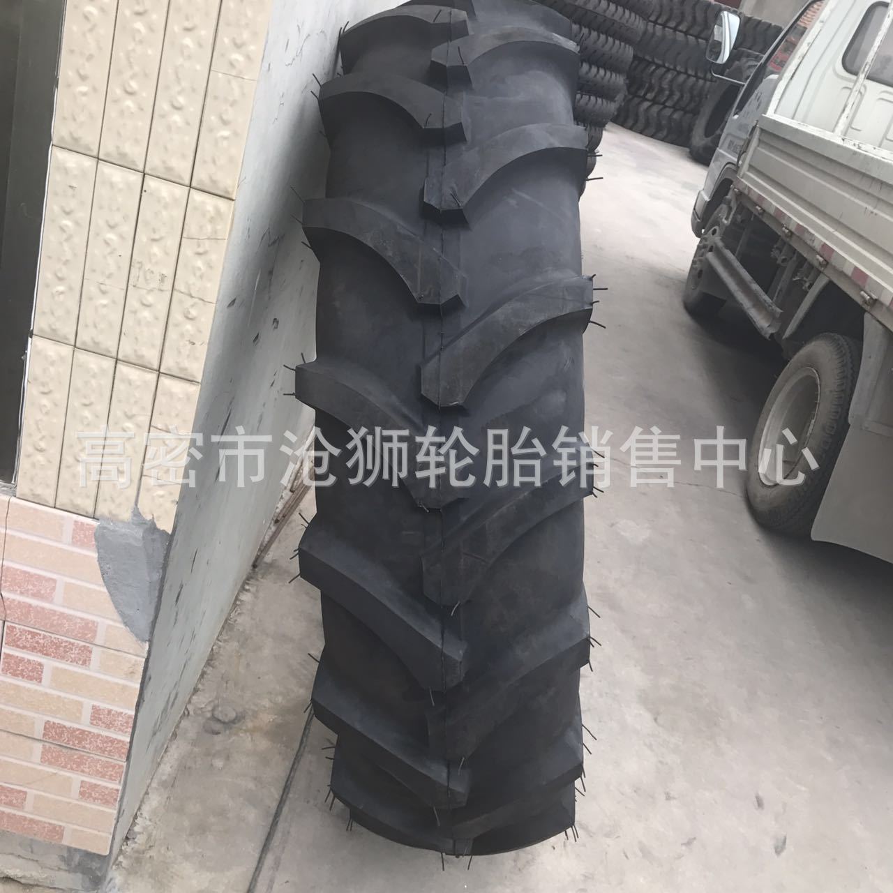 小型农用拖拉机轮胎600 6.50 7.50-12 16 旱田人字8.3 9.5- 20 24