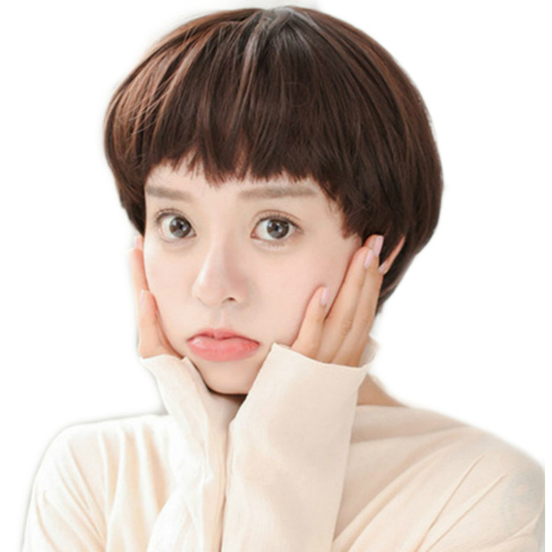Venta al por mayor de fábrica peluca femenina pelo corto recto cabeza de hongo flequillo recto cara redonda lindo pelo corto fibra química sombrero entrega de una pieza