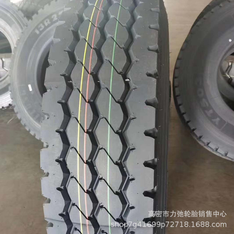 1100R20汽车轮胎钢丝胎中短途货车自卸车轮胎花纹加深防扎1100r20