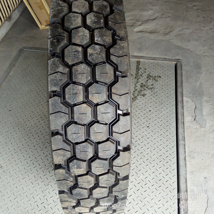 1100R20汽车轮胎钢丝胎货车自卸车轮胎花纹加深重载现货1100r20