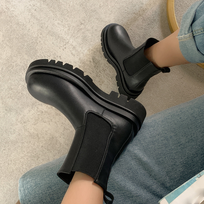成都一件代发大码40-43厚底短靴女双松紧马丁靴女靴子切尔西棕色