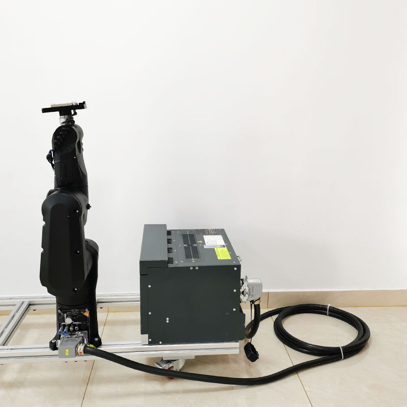 二手STAUBLI史陶比尔机器人驱动器CS8Cmanz-TX40 机械臂TX40