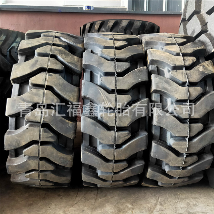供应滑移装载机实心轮胎 33x12-20（7.5） 12-16.5可配制钢圈