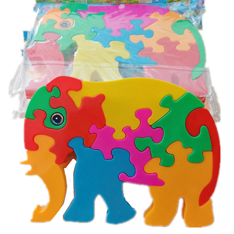 Juguetes ensamblables al por mayor, bloques de plástico gallo/perro, venta directa de fábrica.