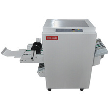 ��ȫ�Ԅ���ʽ�F�zӆ�ۙC A4ƽ� �T�R�Һ���@ʾ���I����AD-180