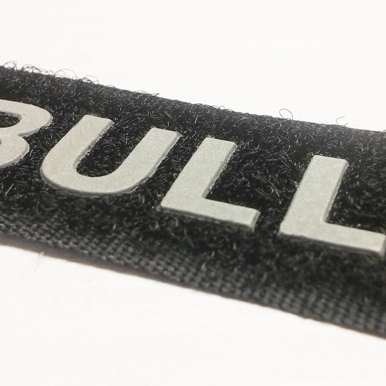 魔术贴模具压反光料立体植胶魔术贴毛面上加工立体3D高周波商标