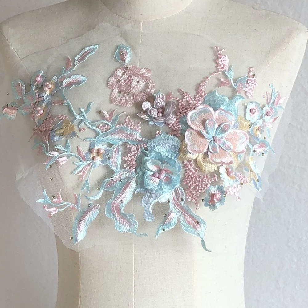 Three dimensional lace cloth, children's dress, flowered, with embroidery