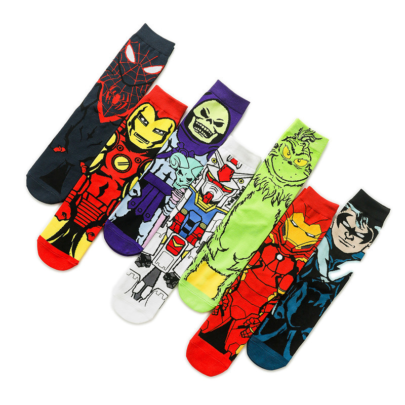 Venta al por mayor de los hombres calcetines de algodón de comercio exterior calcetines de los hombres Gundam medias de dibujos animados de anime femenino fabricantes