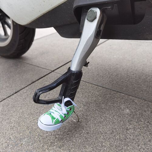 Mini canvas shoes, fashionable bicycles, motorcycle footrests, small sneakers, ornaments, simulated shoe keychains