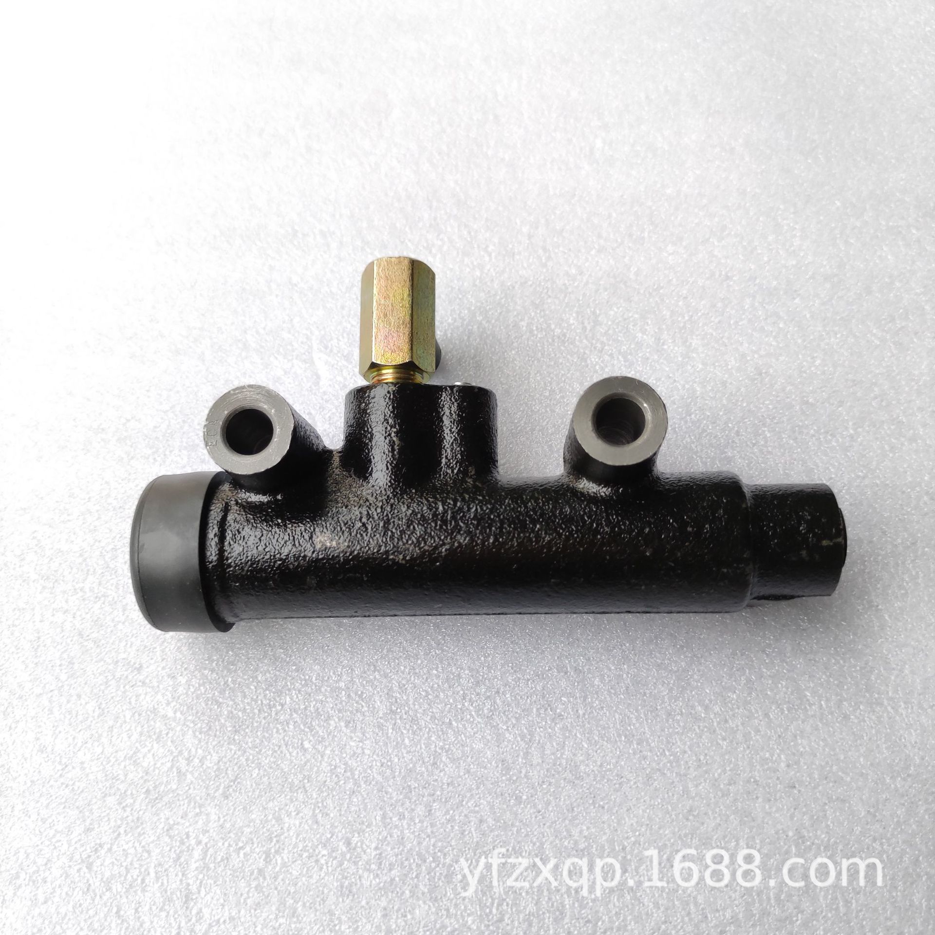 适用于五十铃6WF1离合器总泵 制动 欧三 1-47500239-2 台湾 ISUZU|ru